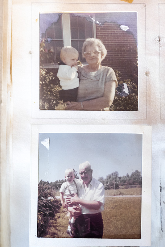 An antique photo of Jim and Harriet Casey